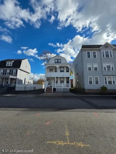 60 Cambridge St, East Orange City, NJ 07018