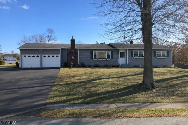 11 Juniper Dr, Readington Twp., NJ 08889