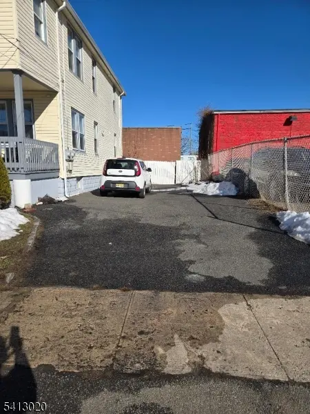 3 Fern St, Roselle Boro, NJ 07203