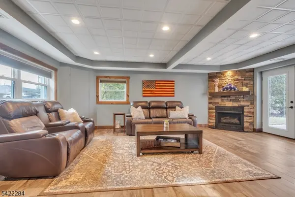 85 Larsen Rd, West Milford Twp., NJ 07480