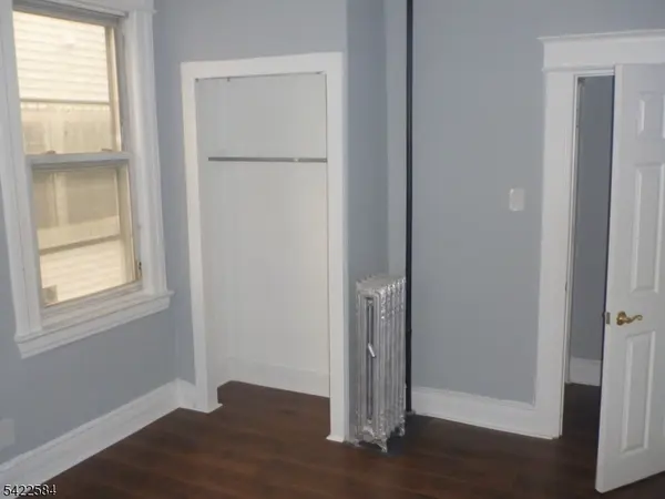 81 Rose Ter, Newark City, NJ 07108