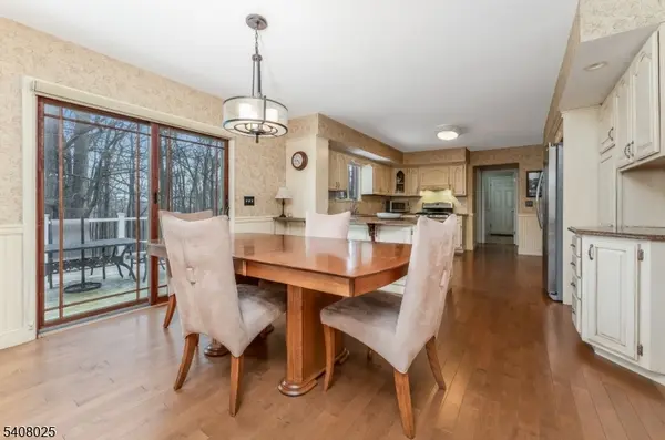 6 Bluebird Ct, Raritan Twp., NJ 08822