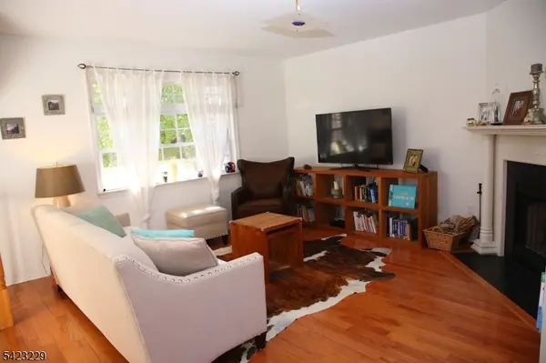 17 Castle Drive Ondo, Berkeley Heights Twp., NJ 07922