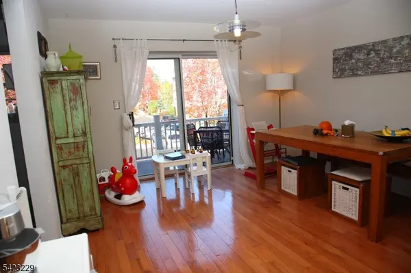 17 Castle Drive Ondo, Berkeley Heights Twp., NJ 07922