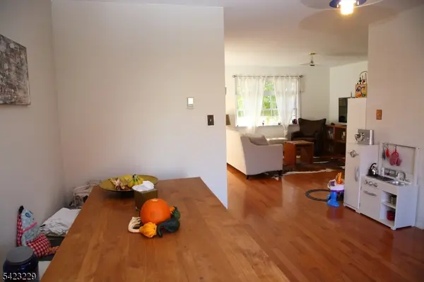 17 Castle Drive Ondo, Berkeley Heights Twp., NJ 07922