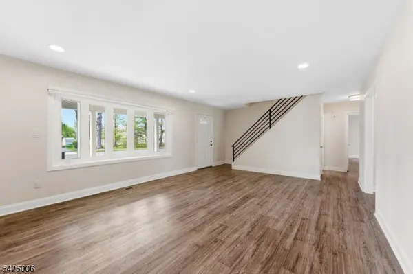 3 Cypress Rd, Franklin Twp., NJ 08873