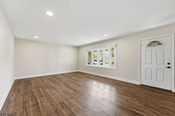 3 Cypress Rd, Franklin Twp., NJ 08873