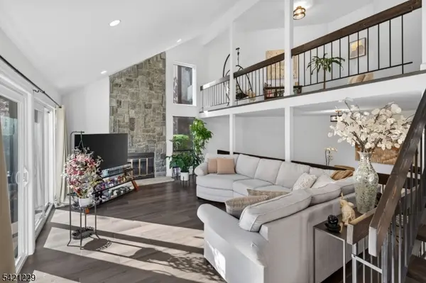 66 Kingsberry Dr #66, Franklin Twp., NJ 08873