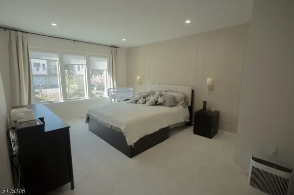 5 Di Donna Ct #5, Clifton City, NJ 07013