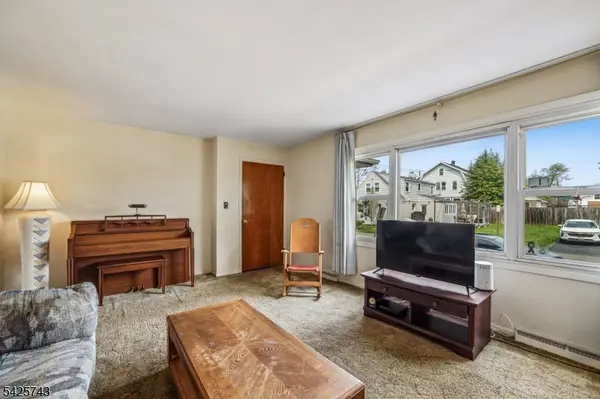 31 Division St, Bloomfield Twp., NJ 07003