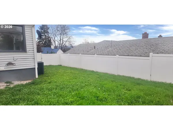 627 NW 9TH ST, Pendleton, OR 97801