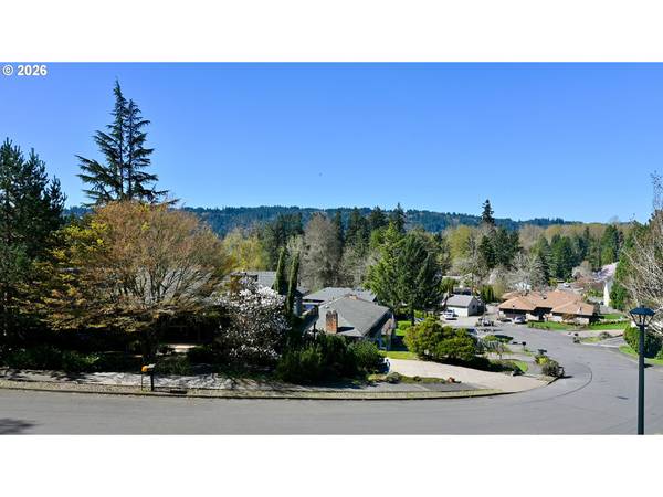 2539 LIMERICK LN, West Linn, OR 97068