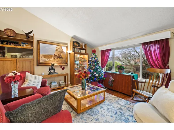 1811 NE 149TH AVE, Portland, OR 97230