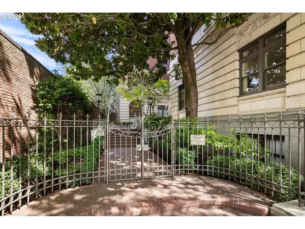 2141 NW DAVIS ST #301, Portland, OR 97210