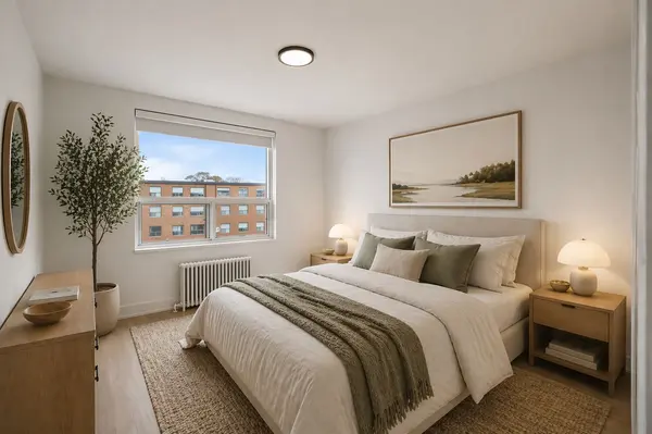 3 Swift DR #407, Toronto C13, ON M4A 2A3