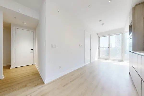 319 Jarvis ST E #1817, Toronto C08, ON M5B 0C8