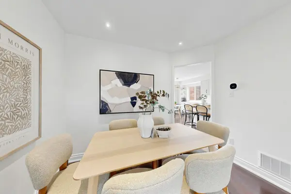 50 Shenandoah DR, Whitby, ON L1P 1T3