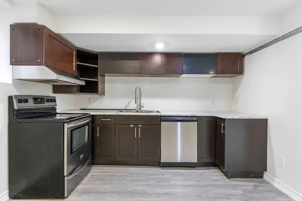 1330 Aldergrove DR #Basement, Oshawa, ON L1K 2Y6