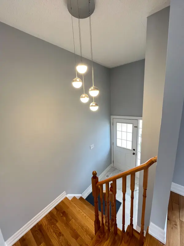 44 Natale CT, Bradford West Gwillimbury, ON L3Z 3B1