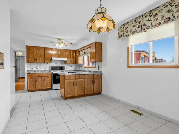 10 Boyne Highland CRES, Vaughan, ON L4K 1K4