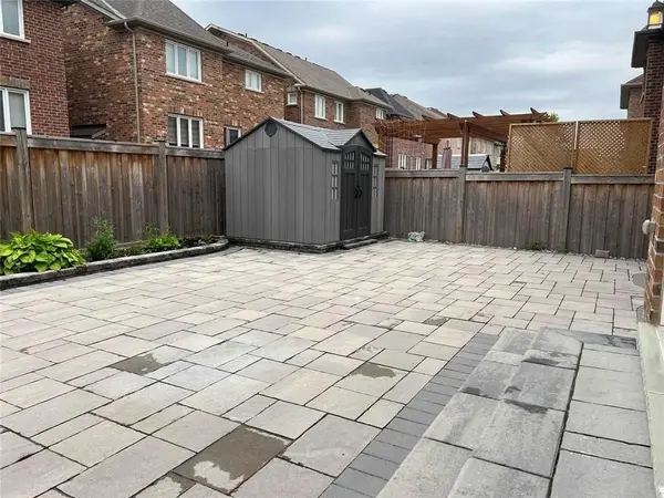 21 Corduroy RD, Markham, ON L6C 0N7