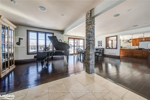 12 Windrose Valley BLVD, Clearview, ON L9Y 0K2