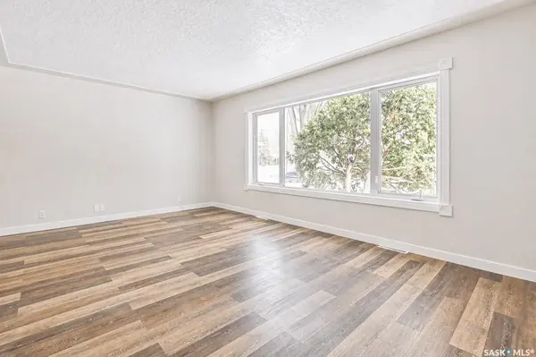 1321 Jubilee AVENUE, Regina, SK S4S 3S8