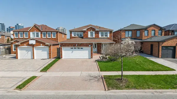274 Ceremonial DR, Mississauga, ON L5R 2N8
