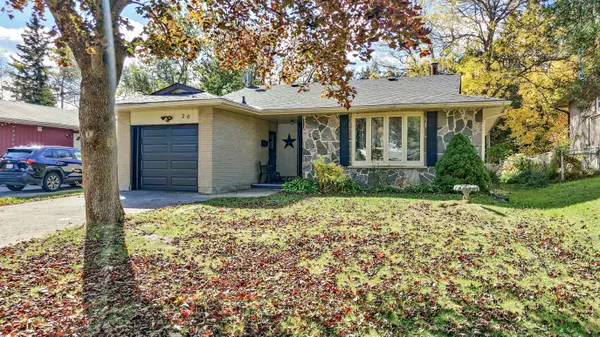 26 Cardwell ST, Orangeville, ON L9W 2V6