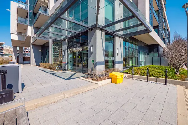 3975 Grand Park DR #4001, Mississauga, ON L5B 0K4