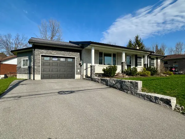 2584 Bensfort RD, Peterborough, ON K9J 1C9