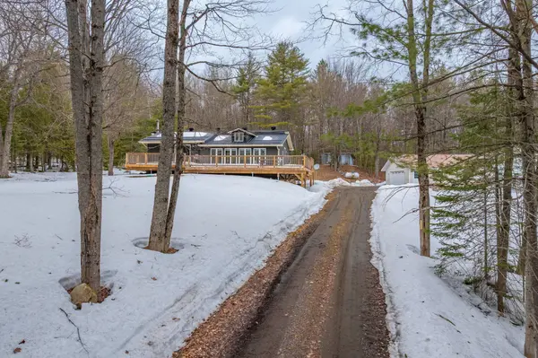 1183 Echo Lake RD, Lake Of Bays, ON P0B 1A0