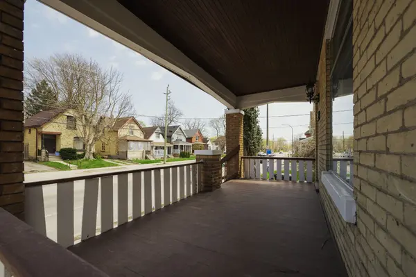 549 Quebec ST, London East, ON N5W 3Y9