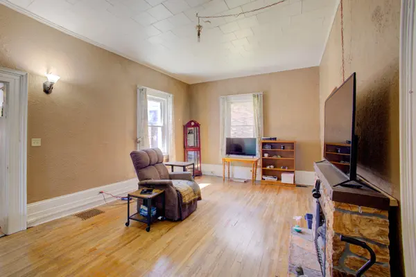 221 Lambton ST E, West Grey, ON N0G 1R0