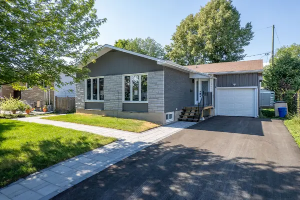 1861 Arizona AVE #B, Alta Vista And Area, ON K1H 6Z5