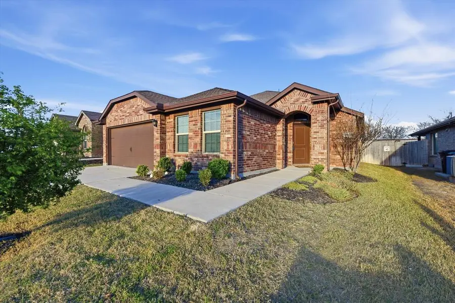 9308 Desertrock Road, Fort Worth, TX 76131