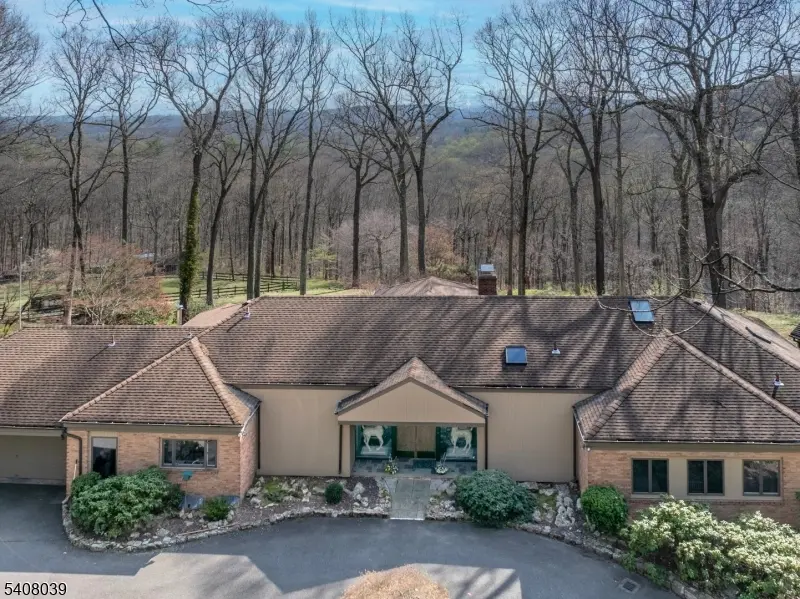 235 Mountainside Rd, Mendham Twp., NJ 07945