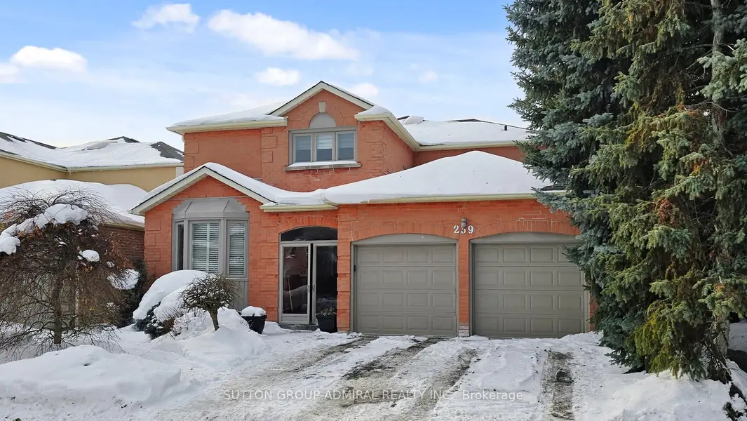 239 Rose Green DR, Vaughan, ON L4J 4R3