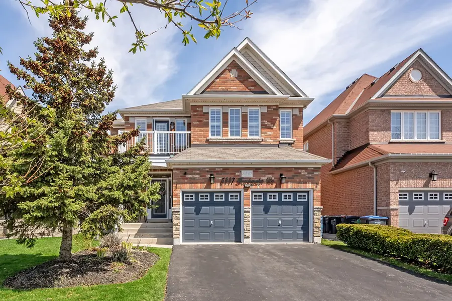 5447 Freshwater DR, Mississauga, ON L5M 0J8