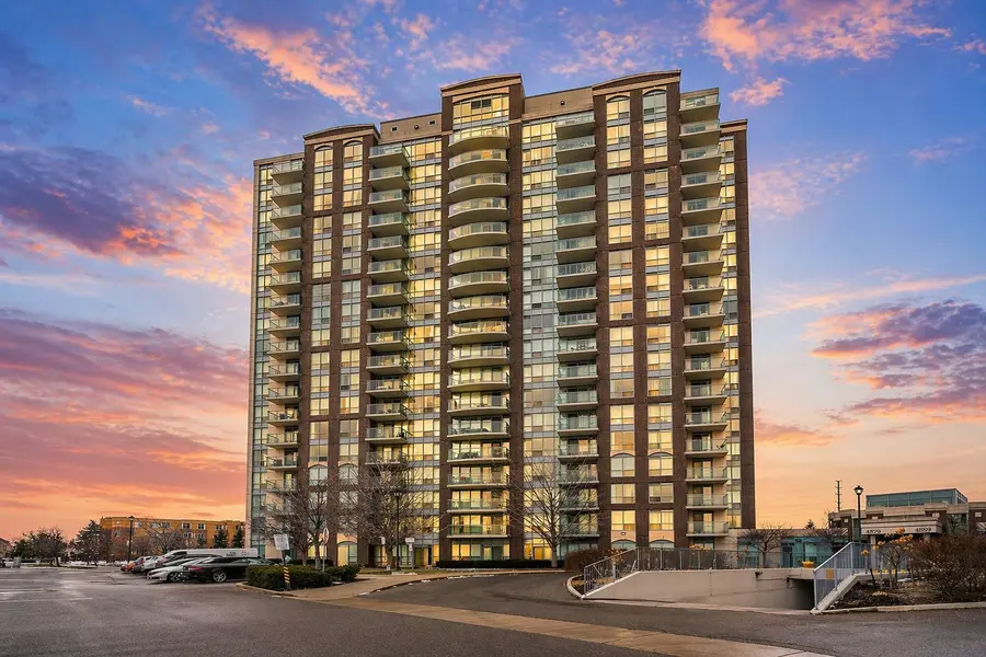 4879 Kimbermount AVE #810, Mississauga, ON L5M 7R8