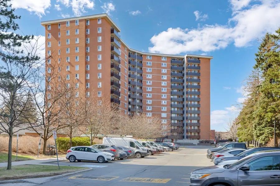 2000 Jasmine CRES #209, Beacon Hill North - South And Area, ON K1J 8K4