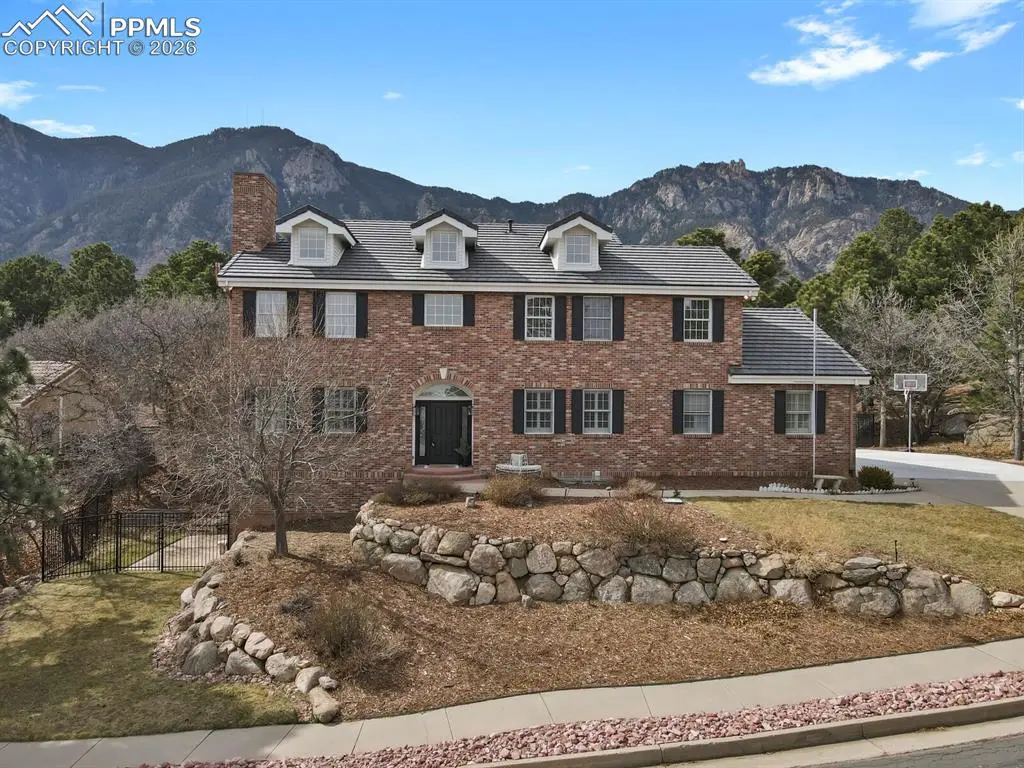 4930 Langdale WAY, Colorado Springs, CO 80906