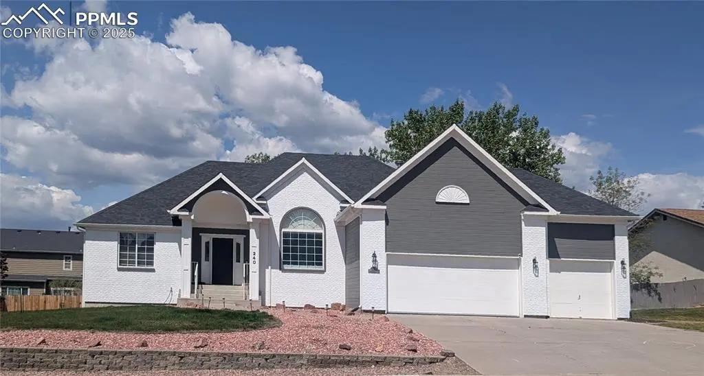 240 Sedona DR, Colorado Springs, CO 80921
