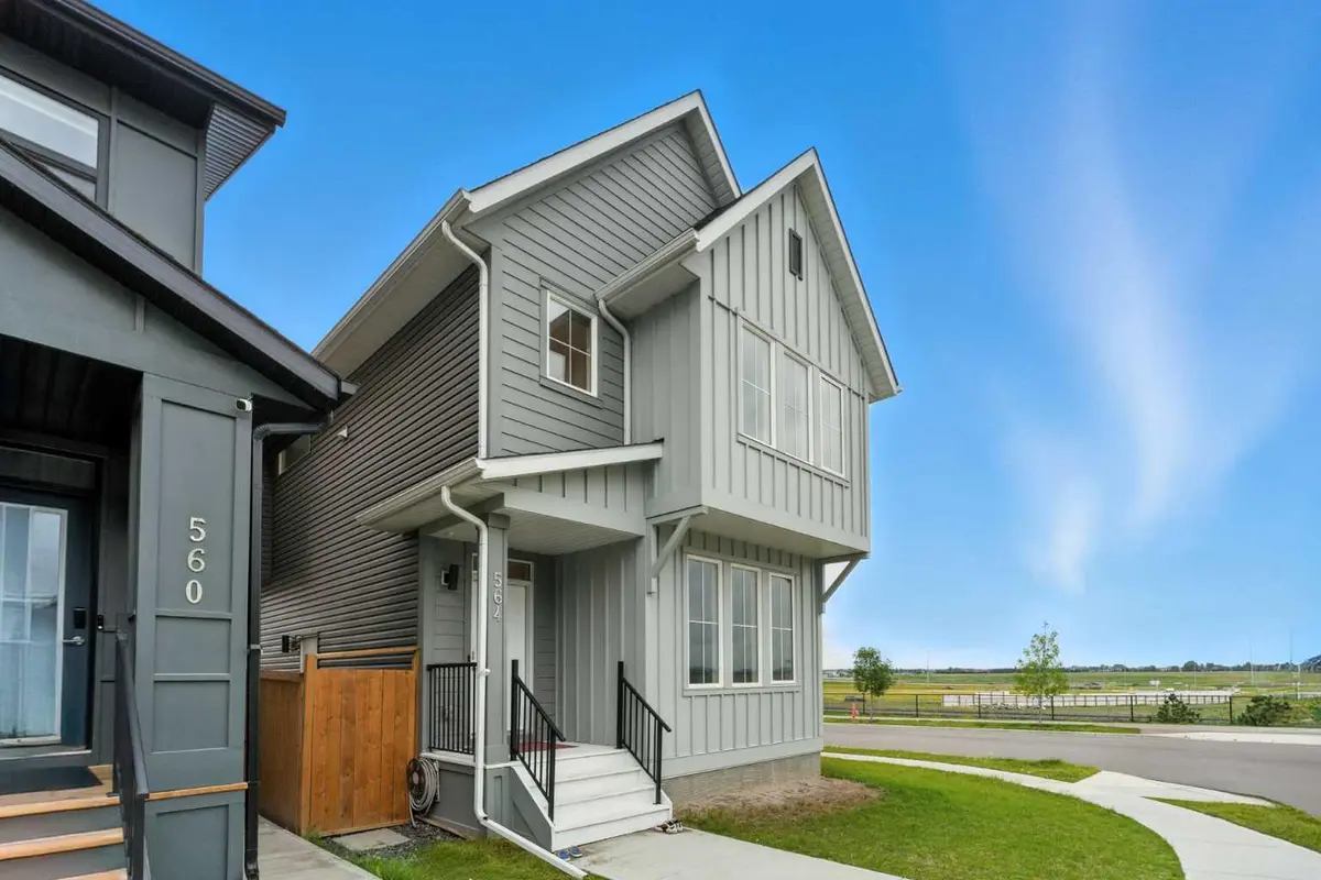 564 South Point PL SW, Airdrie, AB T4B 5H9