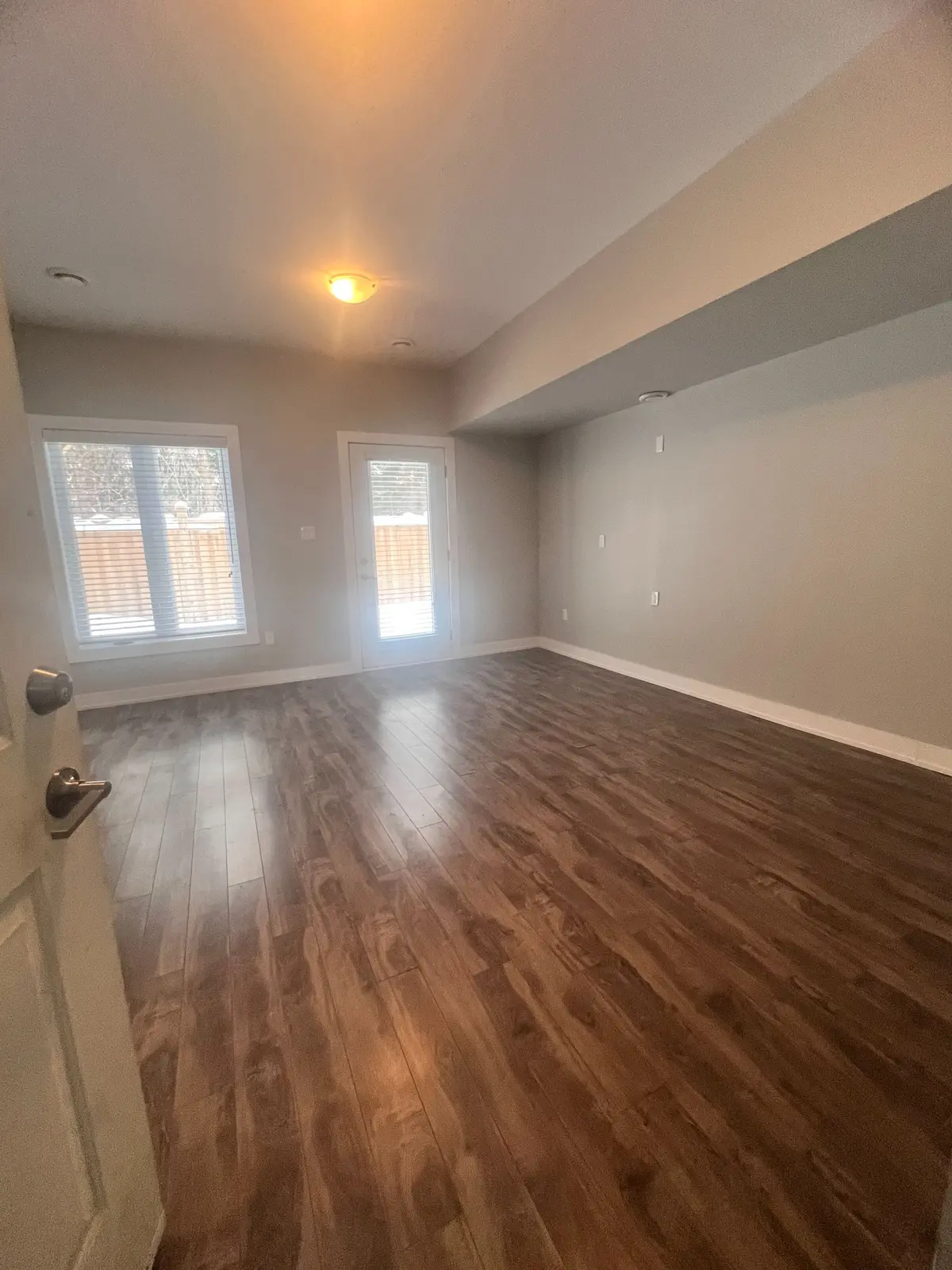 540 Essa RD #49, Barrie, ON L9J 0H2