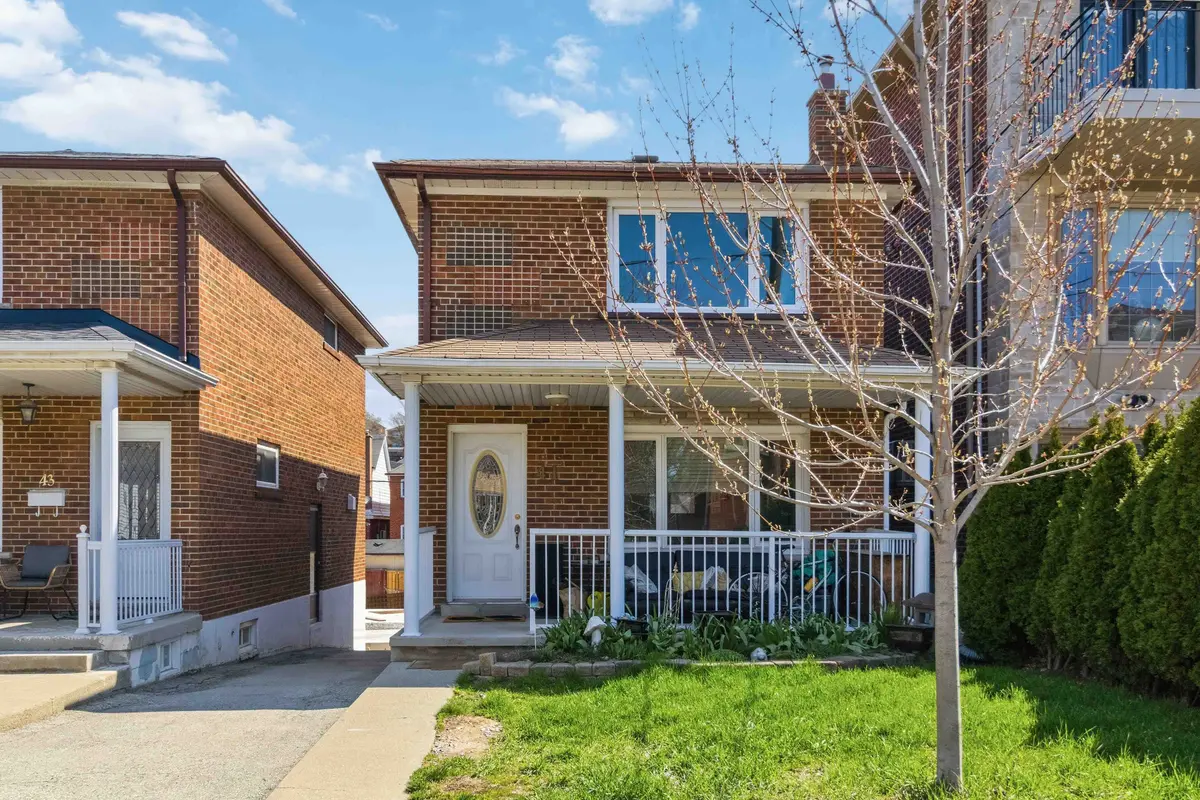 41 Lacey AVE #Bsmt, Toronto W03, ON M6M 3L6