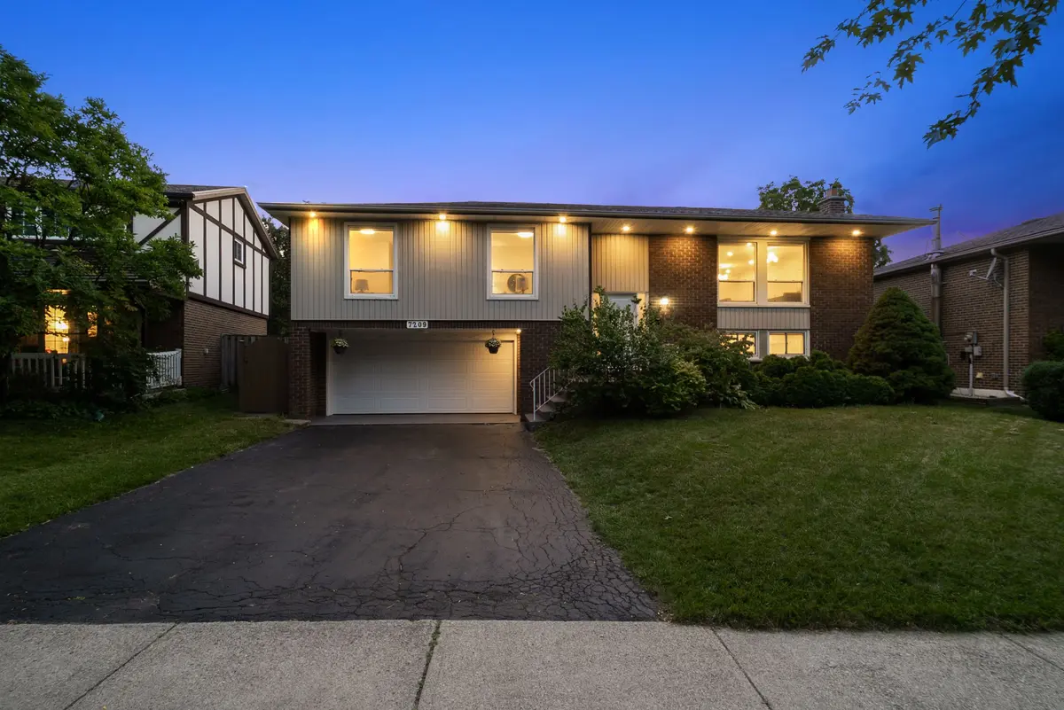 7209 Fayette CIR, Mississauga, ON L5N 1Y5