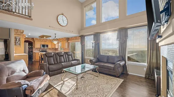 6712 Dream Weaver DR, Colorado Springs, CO 80923