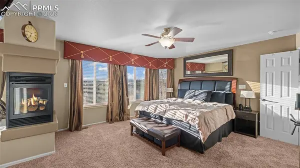 6712 Dream Weaver DR, Colorado Springs, CO 80923