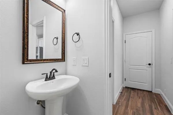 520 Ridgewater Trail, Fort Worth, TX 76131